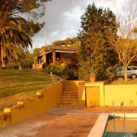 Puig Gros Bed & Breakfast *